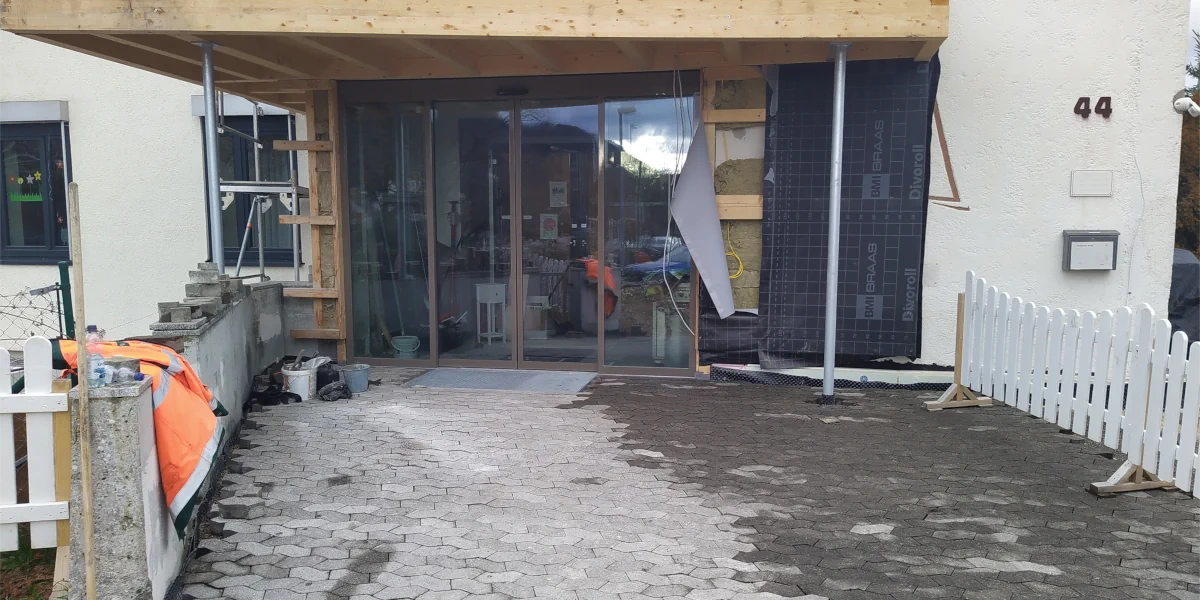 Pflaster fast fertig