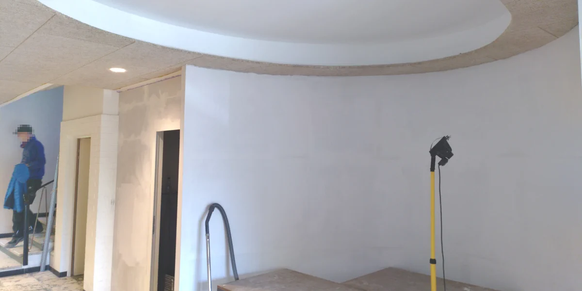 Zwei Einschlagschalter für den Rauchabzug direkt nebeneinander