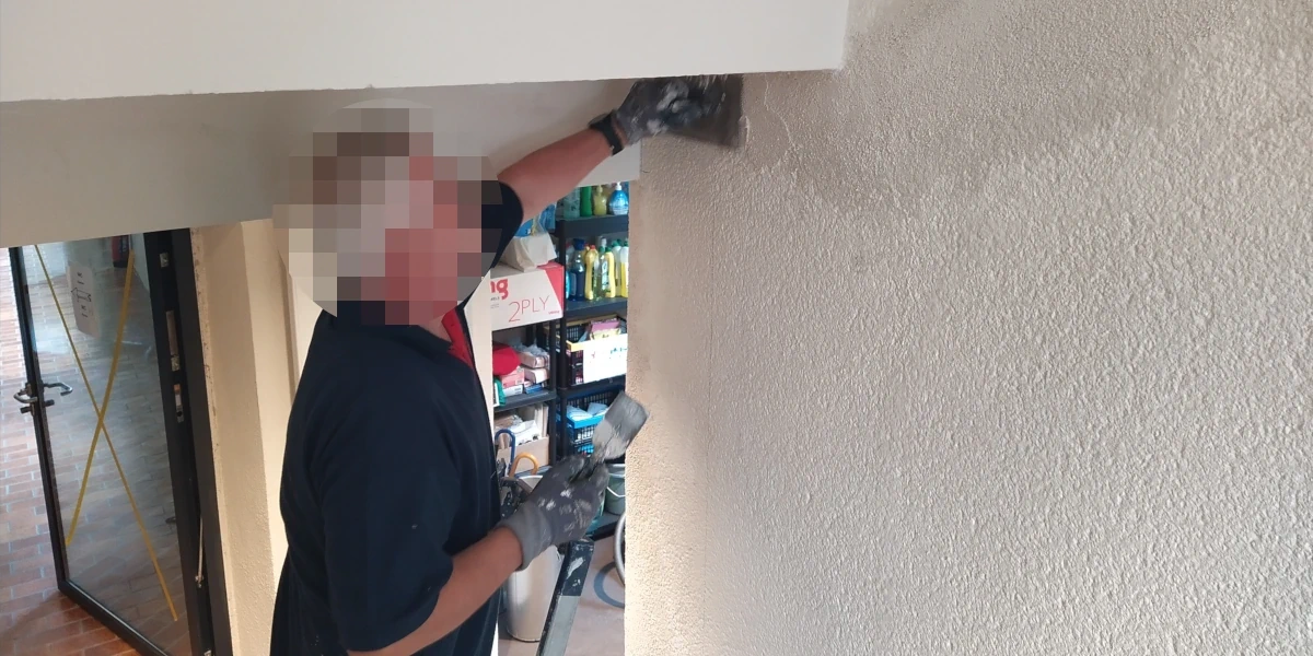 Decke mit Schallschutz (Sauerkrautplatten)